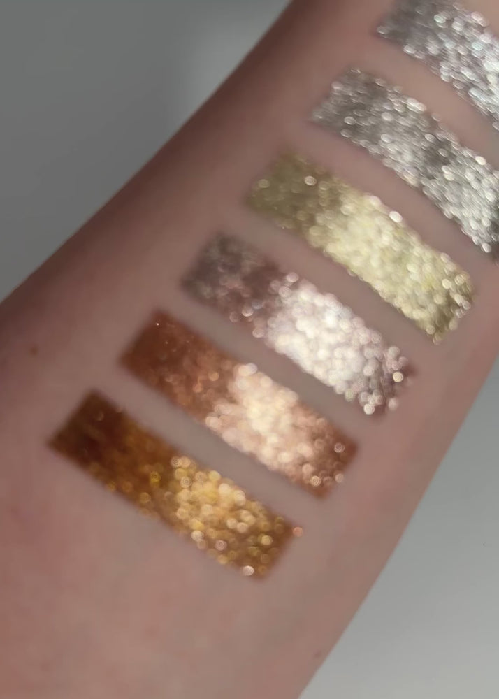 
                
                    Load and play video in Gallery viewer, NEW! &amp;quot;MAJESTIC&amp;quot; ULTRA SHIMMER EYESHADOW
                
            